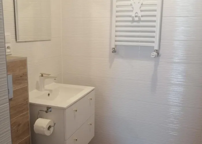 Δωμάτια σε οικογενειακή κατοικία U Anis